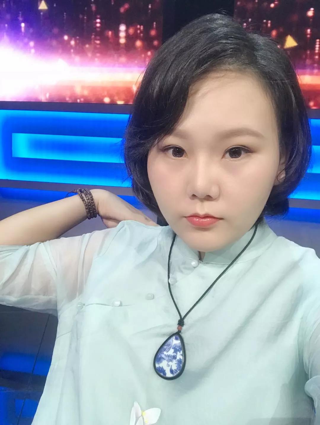 Foresee网红孵化：珠宝玉石鉴定师@玉鉴小鳄
